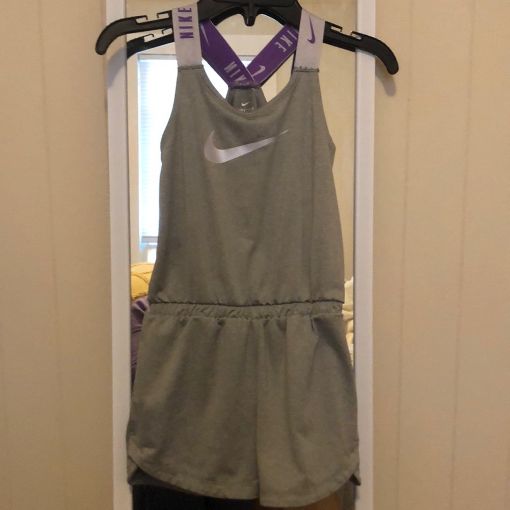 EUC Nike romper, Girls Size 6X